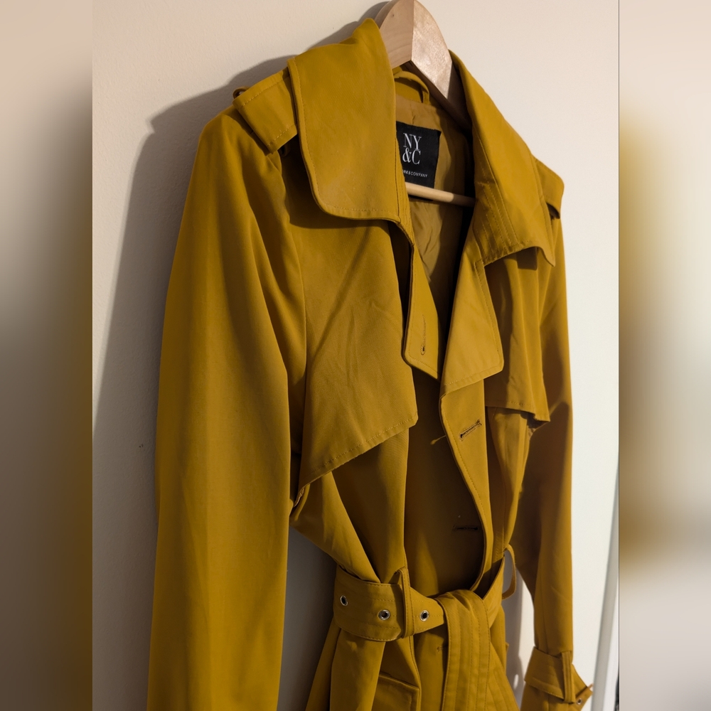 NY & Co. Trench